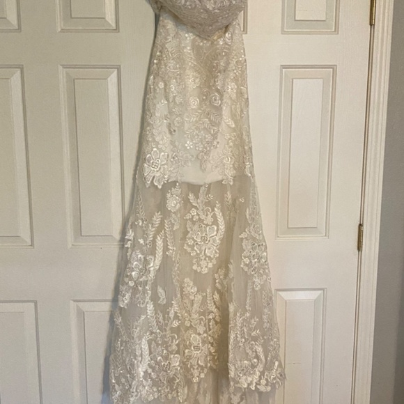 Wedding/prom dress - Picture 2 of 3